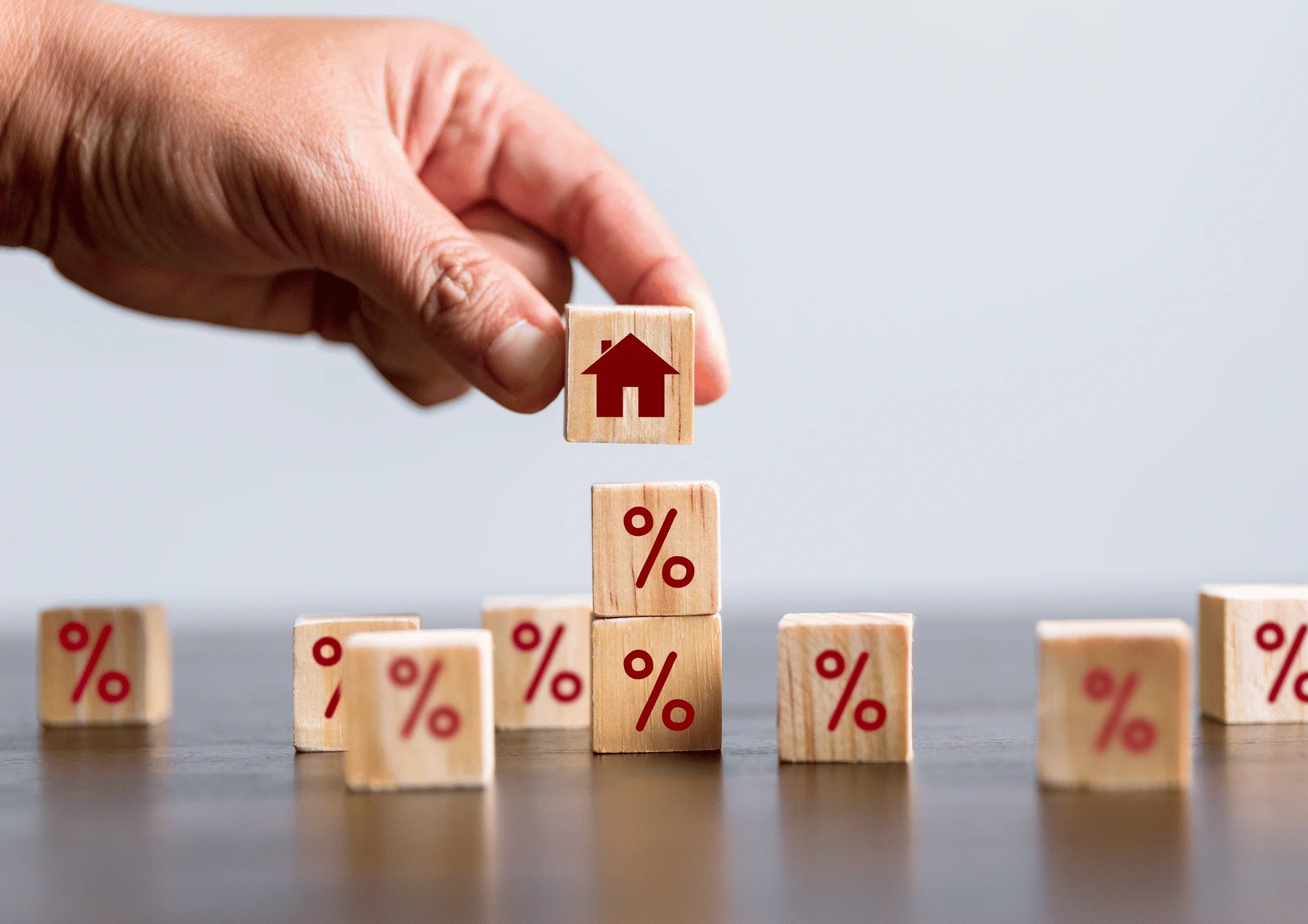 You are currently viewing Taux d’emprunt immobilier à Saint-Malo en 2025 : quel impact sur vos projets d’achat ou d’investissement ?