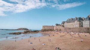 Lire la suite à propos de l’article Règles locales pour les meublés touristiques à Saint-Malo